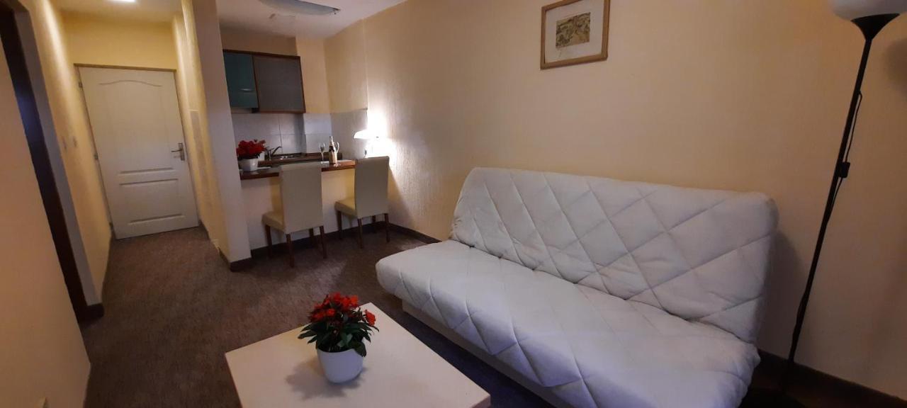 Ambassador Apartments Petrovac Exterior foto