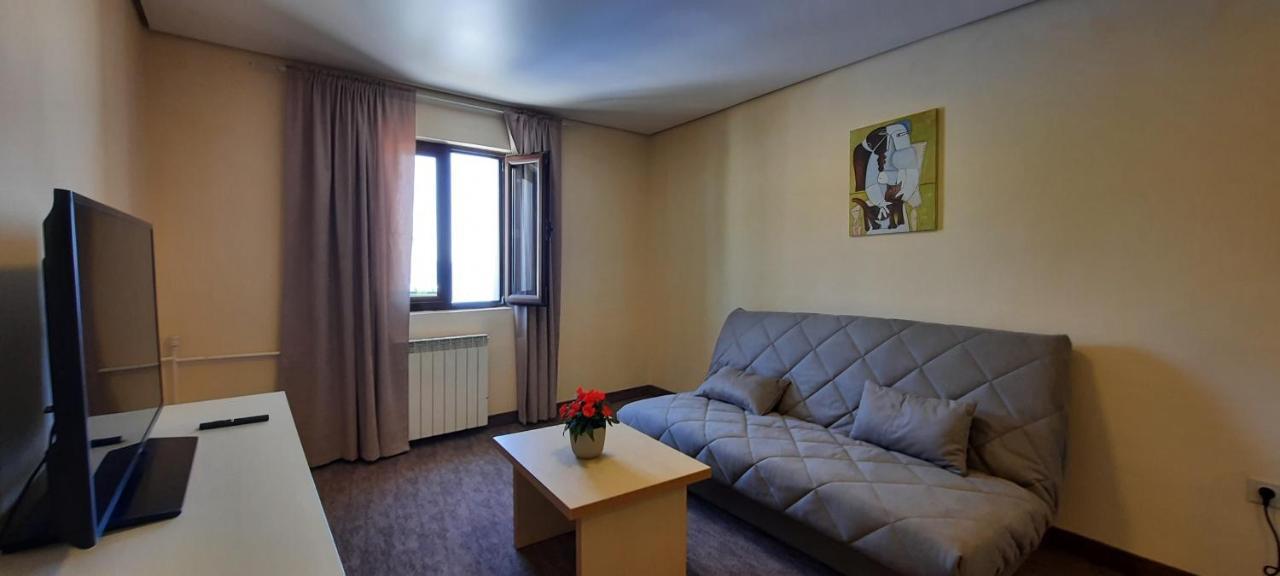 Ambassador Apartments Petrovac Exterior foto